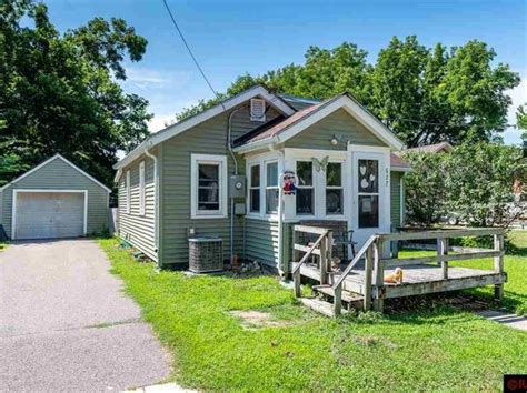 Browse photos, watch virtual tours and create a favorites account to save, organize and share your favorite properties. Mankato Real Estate - Mankato MN Homes For Sale | Zillow