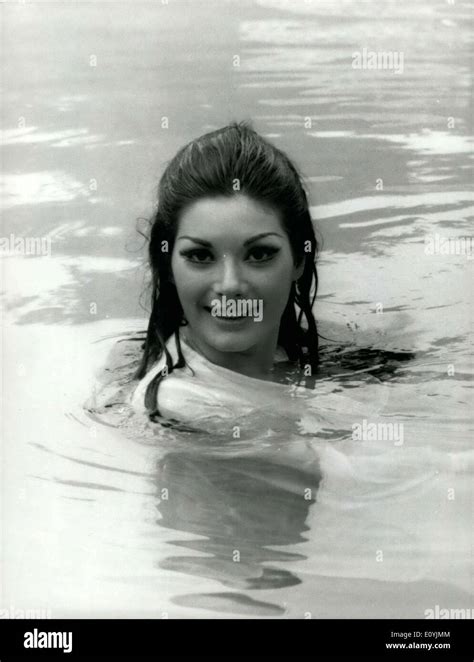 Edwige Fenech Hi Res Stock Photography And Images Alamy