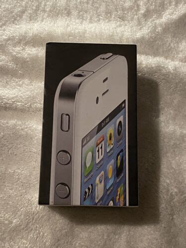 Apple Iphone 4 8gb White A1332 Gsm Box And Insert Only