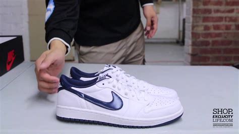 The swoosh, eyestay and toe box are finished in black nubuck, while the 'wings' logo has been debossed tonally on the collar. Air Jordan 1 Low OG Retro "Midnight Navy" Unboxing Video ...
