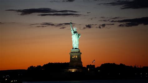 Statue Of Liberty Wallpapers Pictures Images