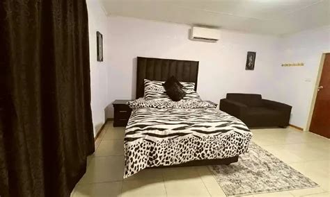 Johannesburg 1 Night Stay For Two Including Pamper Package At Chillax