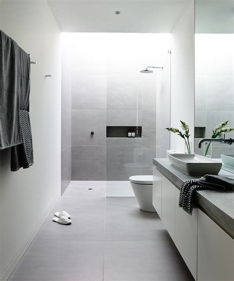 Don't limit yourself to just the walls. Guide to Small Bathroom Tile Ideas - Hupehome