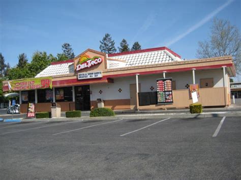 Their burgers, made with 100% real beef, are a bit greasy, but hey, the price won't leave a hole in your wallet. Del Taco - Campbell, California | fast food restaurant ...