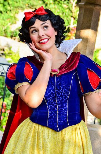 Snow White Disney World Characters Disney Cosplay Disneyland Face