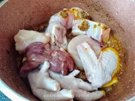Pastikan mee dibasuh sebelum memasak. Resepi Kari Ayam Guna Susu Cair Lain Dari Yang Lain. Kuah ...