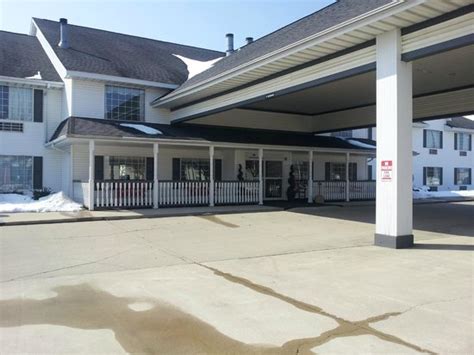 Front Of Hotel Picture Of Northfield Inn Suites And Conference Center