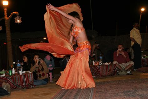 Enjoy The Hot Belly Dance In The Desert Safari Dubai Just