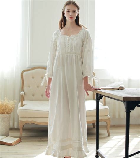Sweet Princess Lace Vintage Nightgowns For Women White Long Sleepwear