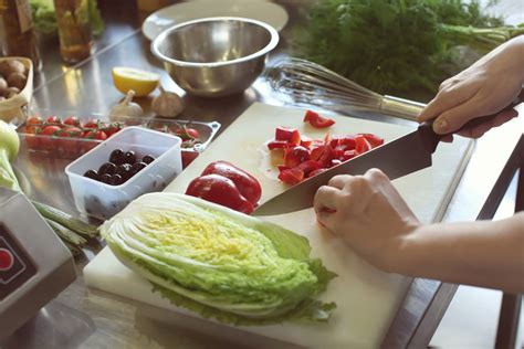 Refrigerate all cooked and perishable foods and avoid leaving cooked food at room. Food Safety Discussions for the Family