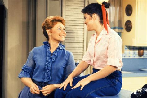 happy days star marion ross recalls time as tv s favorite mom