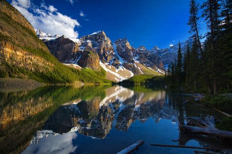 Moraine Lake Banff National Park Alberta Canada Valley Of The Ten Peaks