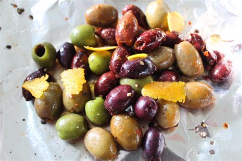 Warm Mediterranean Marinated Olives Recipes Sur Le Platsur Le Plat