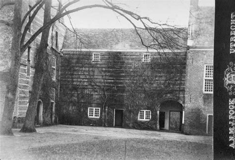 1310 was een belangrijk jaar voor ijsselstein. Achtergevel Kasteel IJsselstein Prentbriefkaart - Uitg. A ...