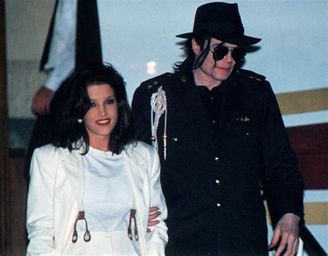 Young michael jackson photos of michael jackson michael love jackson life jackson family janet jackson vintage black glamour the jacksons black history. Michael Jackson and his wife Lisa Marie Presley arrive at ...