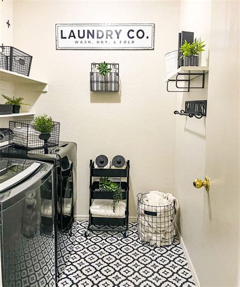 Laundry Room Makeover For 325 One Room Challenge Week 8 The Reveal