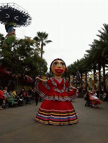 Disneyland Viva Navidad Mojiganga Larger Than Puppets