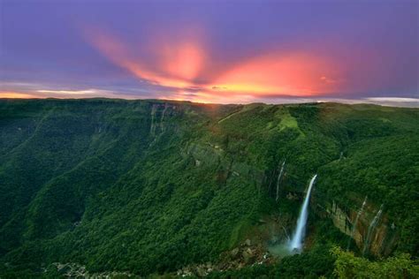 10 Breathtaking Best Waterfalls In India You Must Explore In 2022