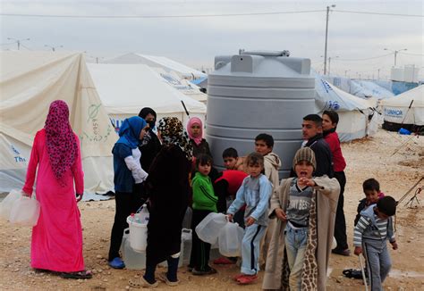 عدد اللاجئين السوريين في الأردن بلغ 350 ألفا