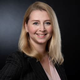 Sie gehört nicht anonymen aktionären, sondern ihren mitgliedern. Nina Ripperger - Kreditsachbearbeiterin Baufinanzierungen ...