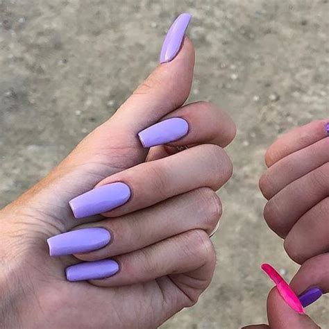 And does kylie jenner ever get any sleep? Kylie Jenner's Nail Polish & Nail Art | Steal Her Style