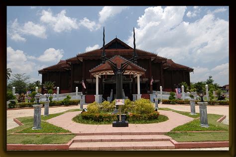 Jalan bota kiri is a major road in perak, malaysia. Museum & Gallery ~ IPOH PARADISE