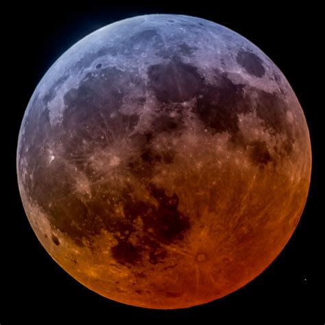 The Lunar Eclipse Wasnt Total After All Sky And Telescope Sky