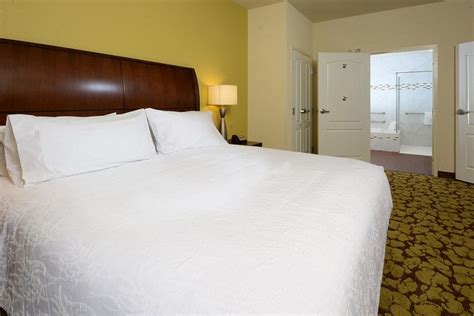 Hilton Garden Inn Greensboro Airport Rooms Pictures And Reviews