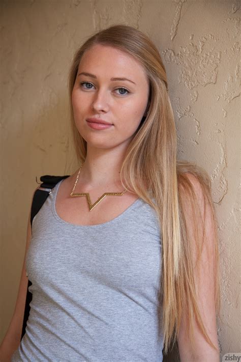 Kerstin Dorsia Women Model Blonde Hair Zishy Simple Background