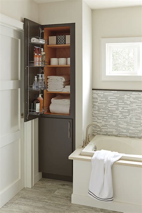 Linen Closet With Removable Hamper Diamond Cabinetry