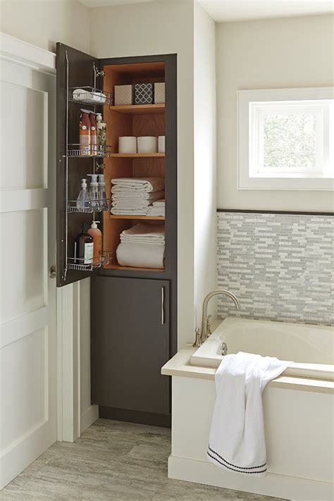 linen closet diamond cabinetry