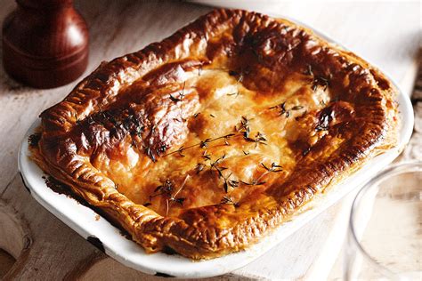 The cooled steak, kidney and stock should all be added. steak and kidney pie