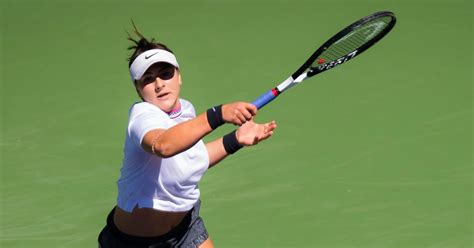 Benčić je u prvom polufinalu eliminisala takmičarku iz kazahstana elenu ribakinu u tri seta. Indian Wells 2019: Bencic, Kerber complete final four