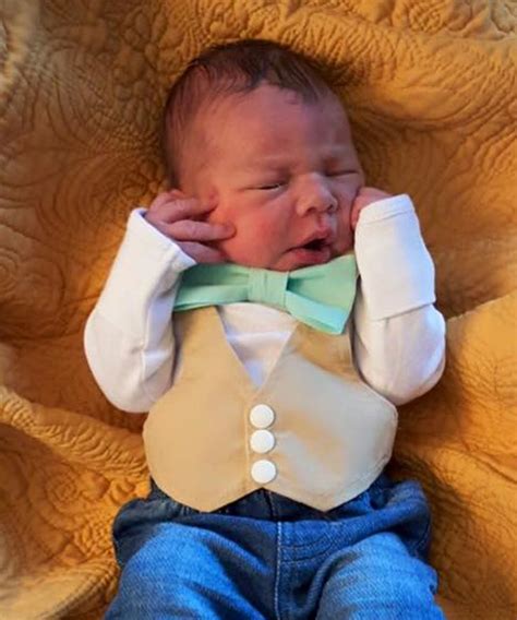 Https://tommynaija.com/outfit/newborn Bow Tie Outfit