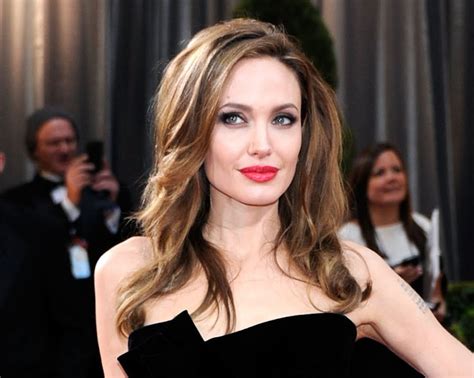 Angelina Jolie Hollywoods Leading Lady Star Biography