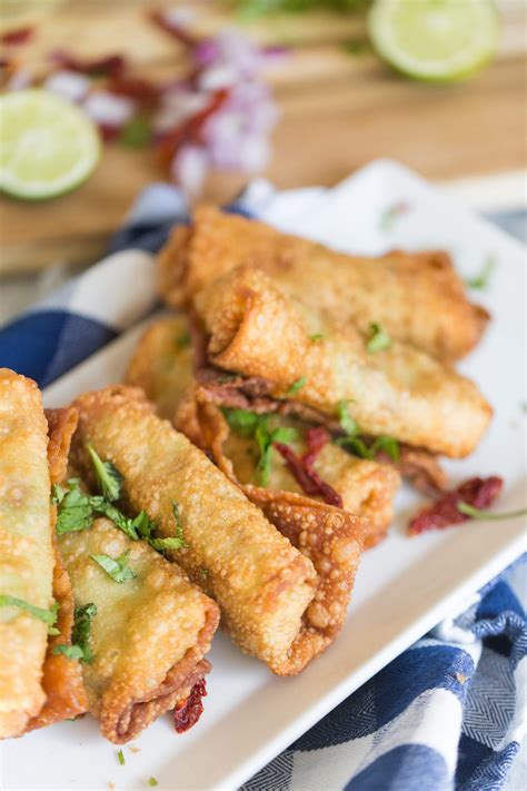 What is the recipe for egg rolls? Copycat Avocado Egg Rolls - The Chunky Chef