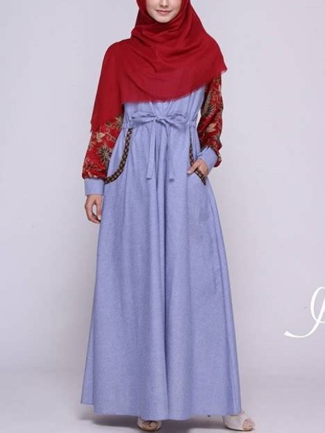 Variasi di bagian tangan yang melebar menambah kesan elegan pada gamis ini. Model Baju Gamis Batik Terbaru 2019 Untuk Remaja