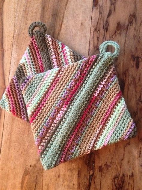 Chitweed S Double Thick Diagonally Crocheted Potholder Free Pattern By