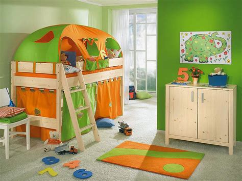 Creative Small Space Kids Room Design With Awesome Bunk Bed And