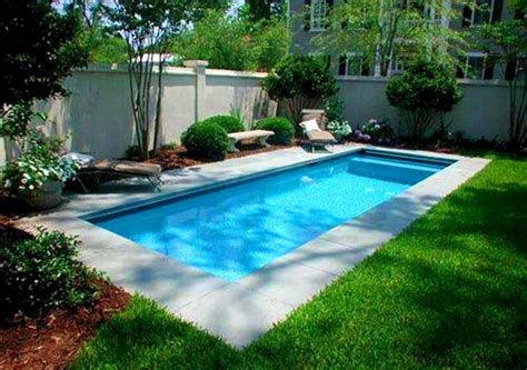 Da sind sie beileibe nicht allein, denn ein pool im garten ist wahrhaftig eine augenweide, ganz zu schweigen von dem spaß, den man bei sommerlicher hitze mit ihm hat. Schwimmbecken im Garten: wichtige Tipps & Ideen - Wittytopia