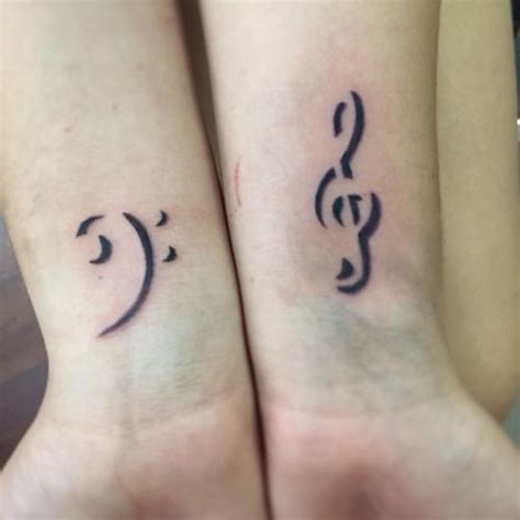 It has been observed that girls often flaunt the treble clef tattoos on their wrists and ankles along with a floral touch. Bass Clef Tattoo Wrist Best wrist tattoos tumblr | Cool ...