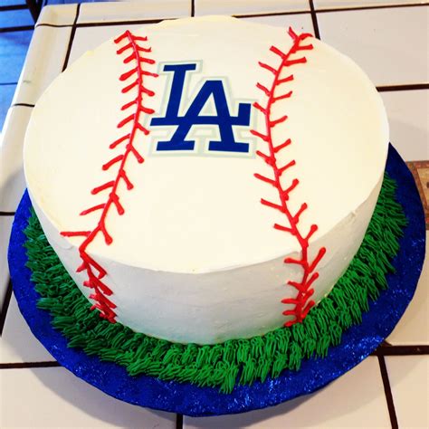 dodgers cake more dodgers birthday party baseball birthday cakes baseball cake baseball