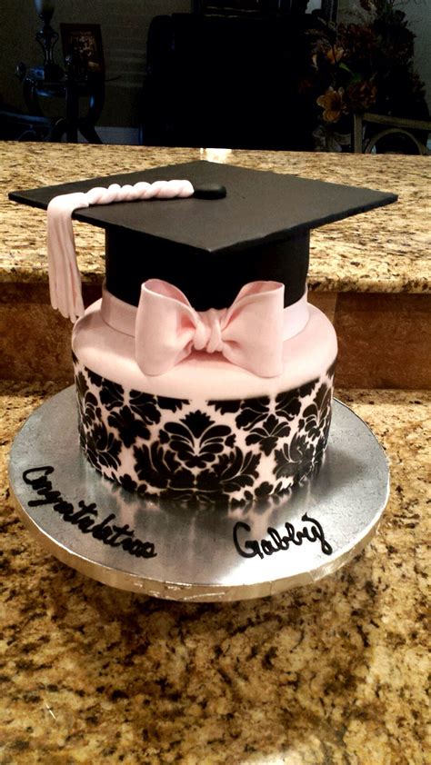 Damask Graduation Cake Beautiful Decorated Cakes Pinterest