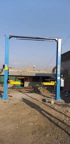 mild steel two post hydraulic car lift for servicing 2 4 tons at rs 115000 in pune