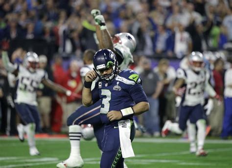 Seattle Seahawks Turn The Ball Over On The 1 Yard Line Patriots Win Super Bowl 49 28 24