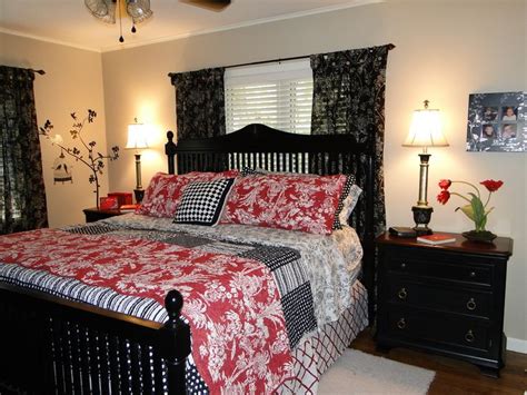 Master Bedroom In Red Black And White Master Bedroom