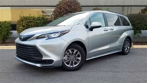 First Spin 2021 Toyota Sienna The Daily Drive Consumer Guide
