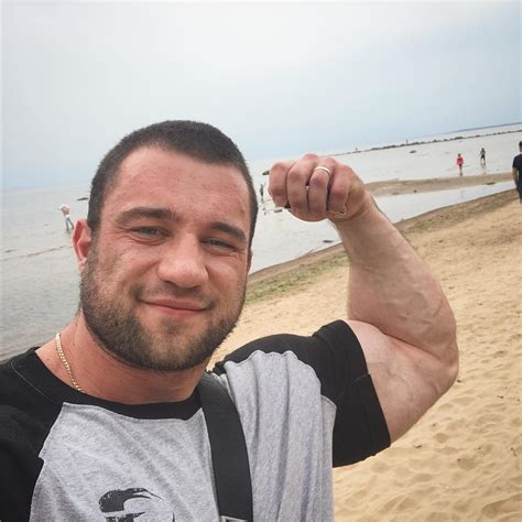 Muscle Lover Russian Super Heavyweight Bodybuilder Alexey Kuznetsov