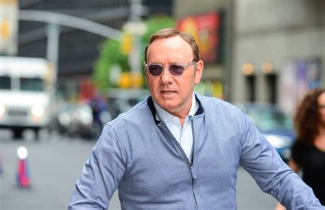 three more men have reportedly accused kevin spacey of sexual assault complex