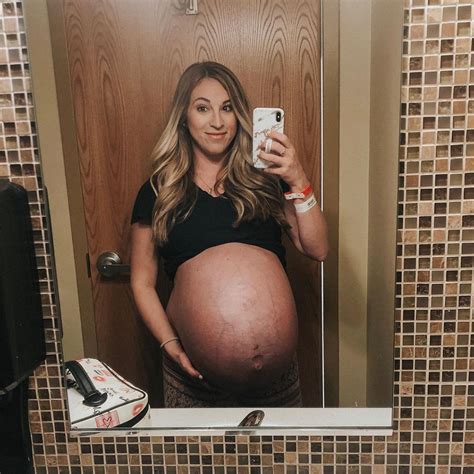 Mothers Before And After Pregnancy Images Are Stunning